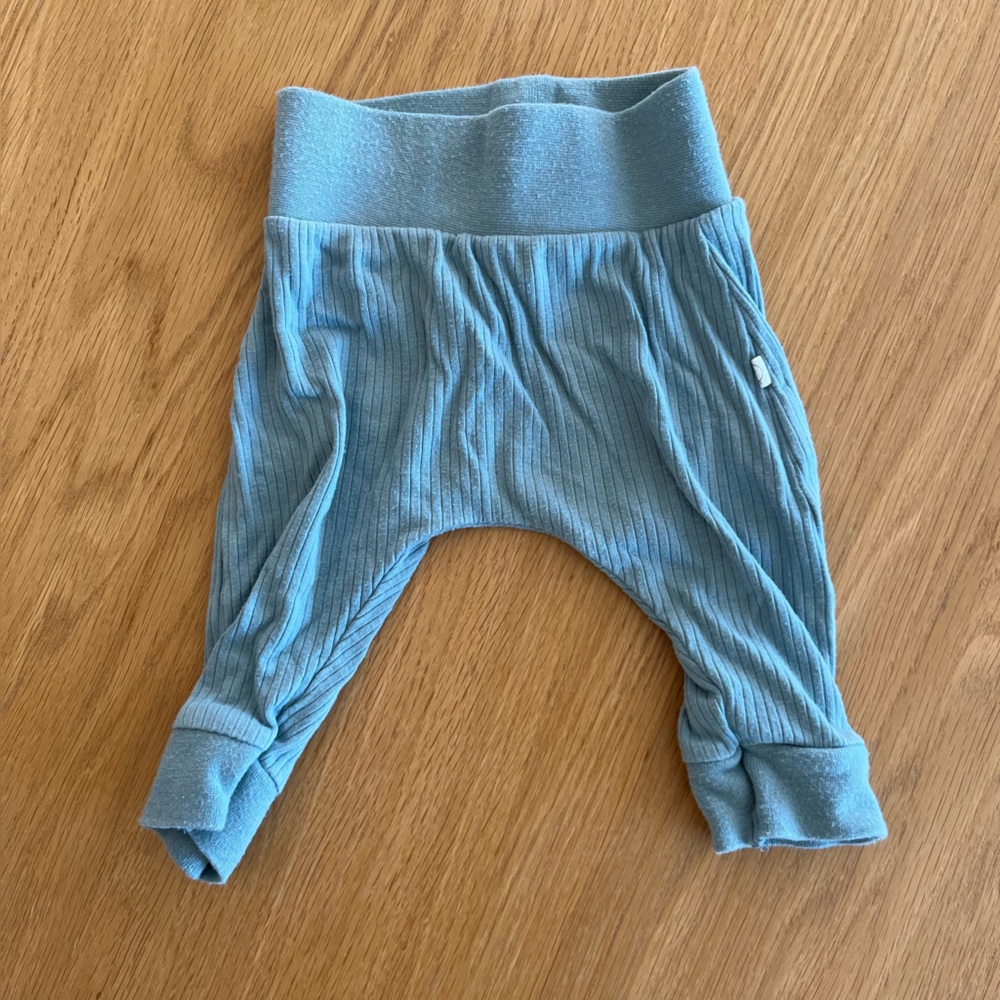MORI ribbed jogger pants in grey 0-3 months